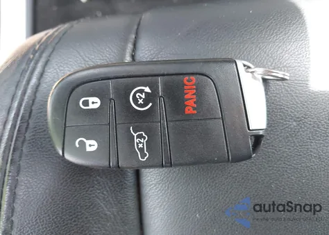 2021 Jeep Grand Cherokee Limited 4X4 from USA, damaged, VIN 1C4RJFBG0MC838597